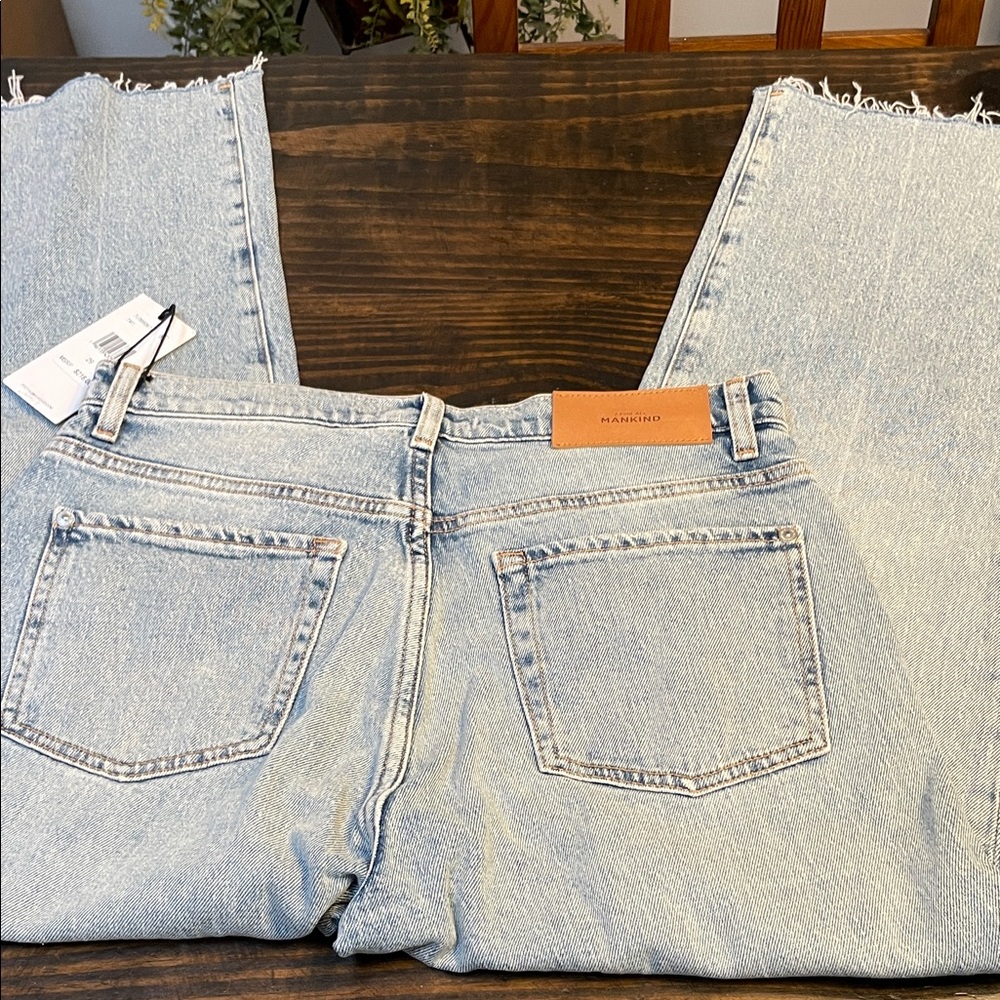 7 For All Mankind Light Blue Denim  with Frayed Raw Hem - Picture 6 of 9
